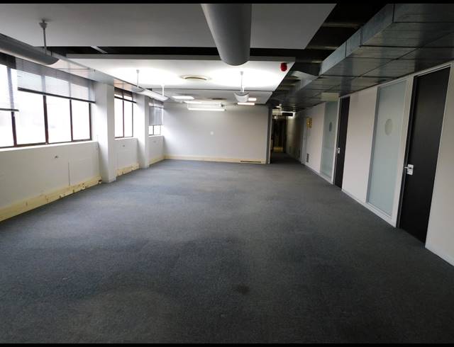 500M² OFFICE TO LET IN FERNDALE